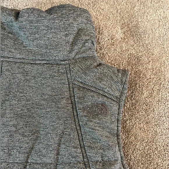 The North Face Women’s Pseudio Vest - Picture 9 of 11